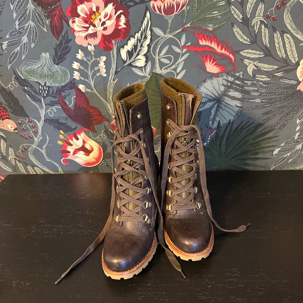 UGG  Brown Leather Olive Wool High Calf Boots 8.5 - Picture 2 of 8